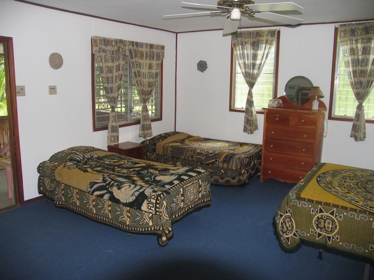 River Bend Resort B&B Белиз Сити Екстериор снимка